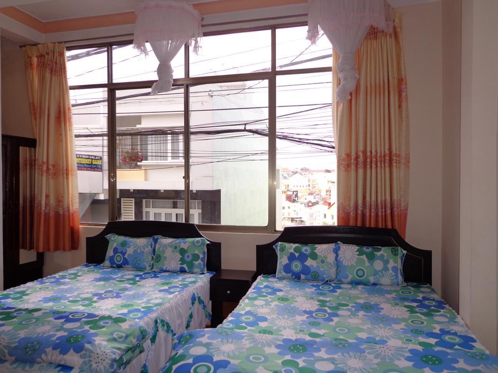 Phuong Tung Hotel Da Lat Exterior photo