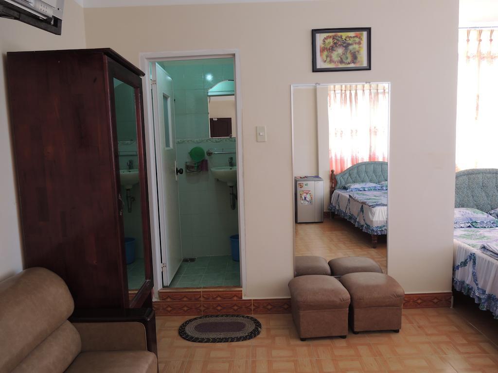Phuong Tung Hotel Da Lat Room photo